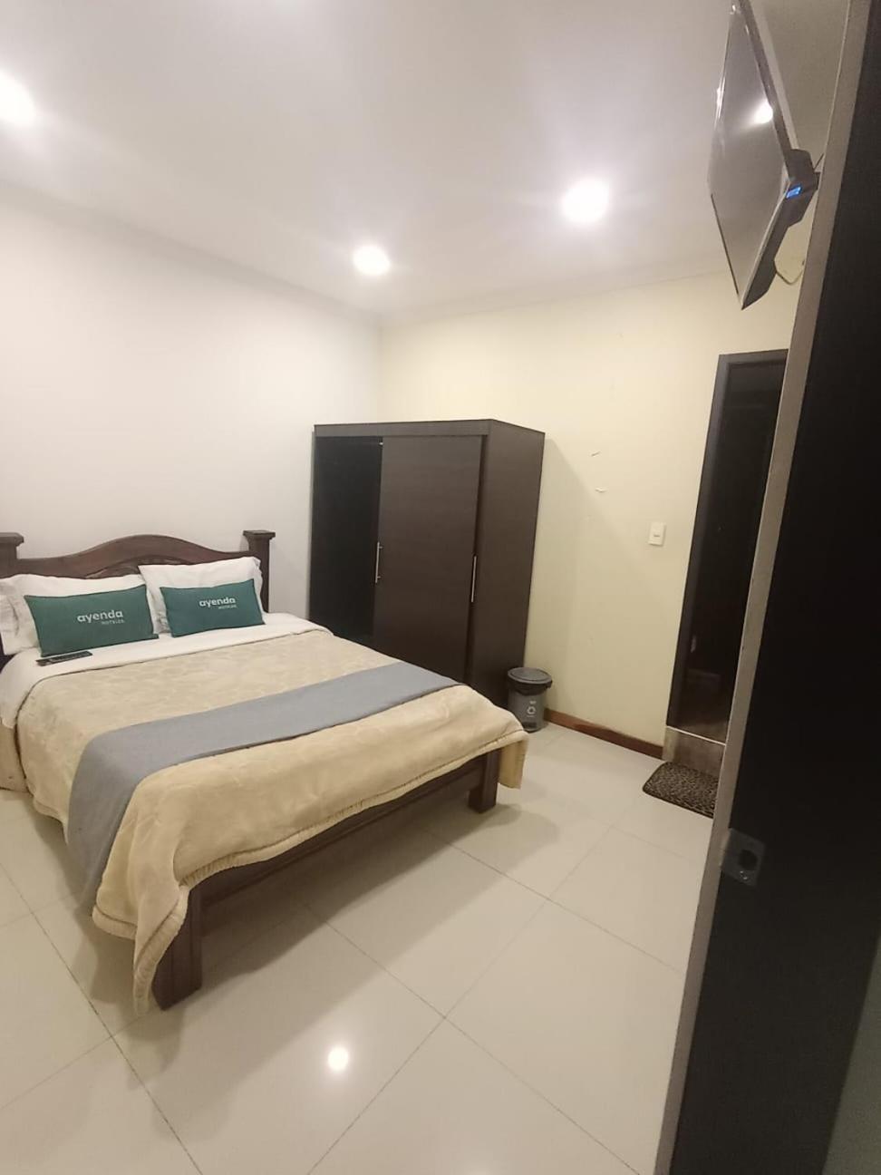 Hotel El Monarca Тунха Экстерьер фото